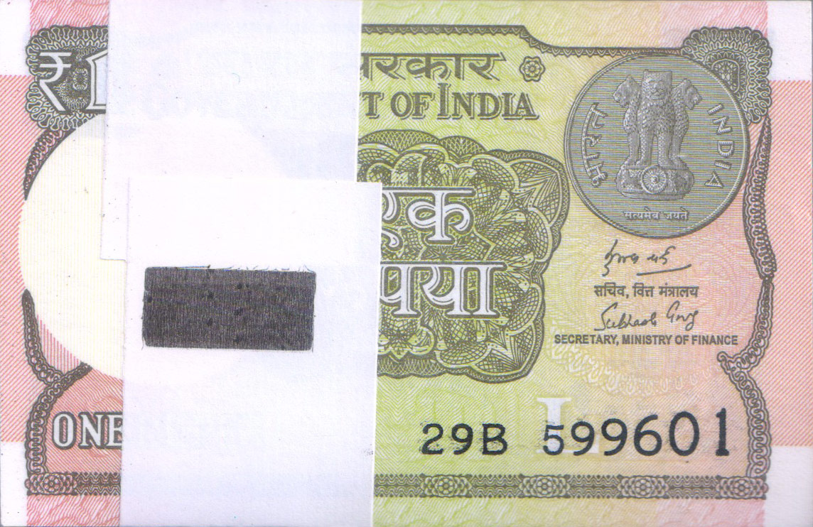 India, 2018 Rupee 1 Complete Serial Bundle of 100 Notes, 29B 599601 to 29B 599700 , Sign. by Subhash Garg, Inset L